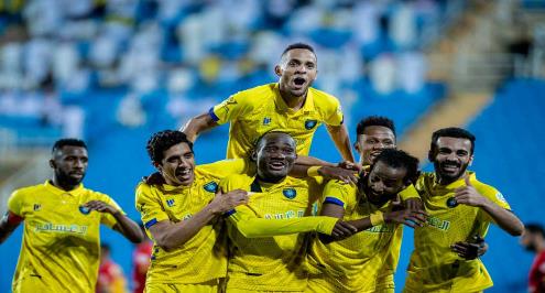 التعاون يلقن الهلال درسًا ويتأهل لنهائي كأس خادم الحرمين بفوز عريض